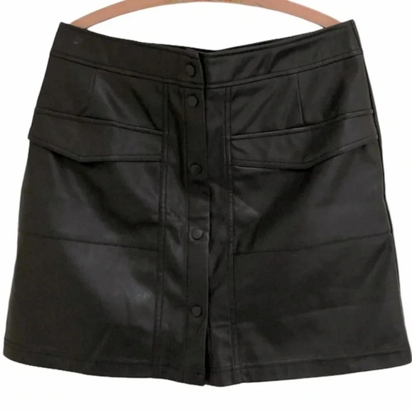 NWT Faux Leather Pocket Mini Skirt 🇬🇧🤟🏻 - Picture 1 of 15